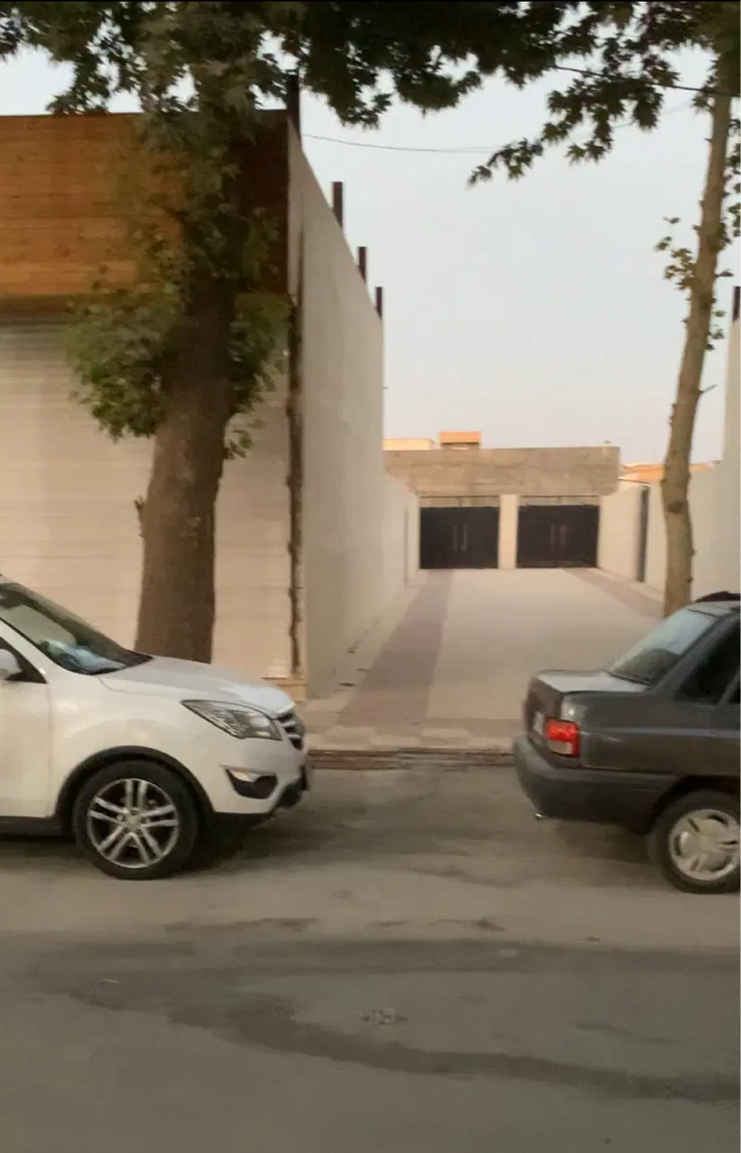 چهار دیواری با جواز ساخت