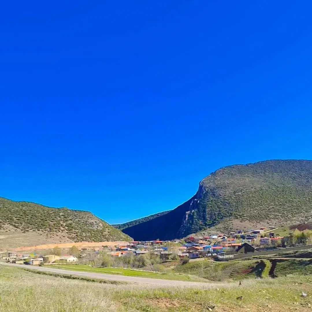 فروش زمین داخل بافت و مسکونی روستای سرخگریه