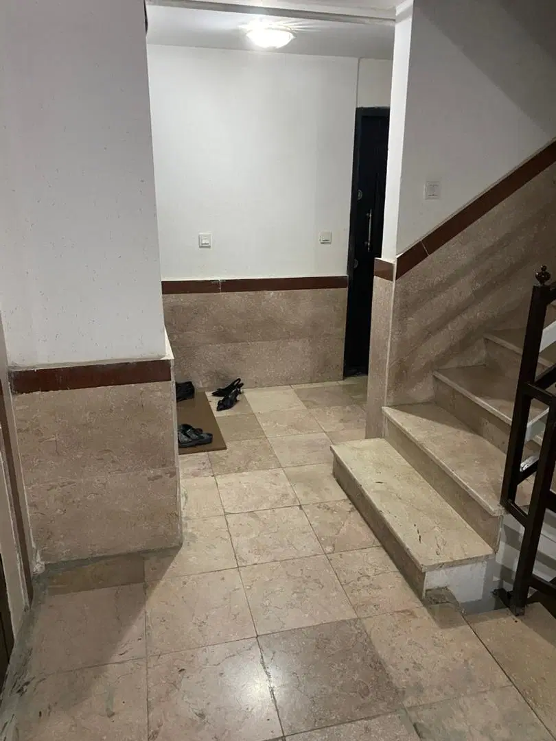81 متر مربع خانه سه نبش در حاجی آباد پایین