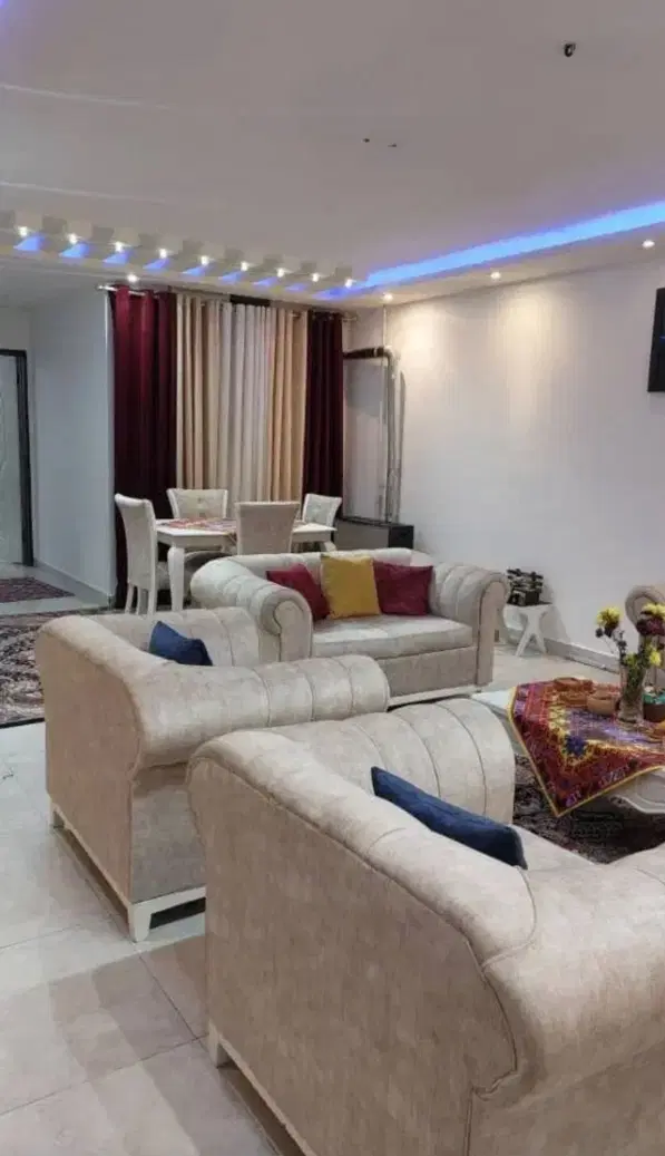 واحد 92 متری در برج سالاری
