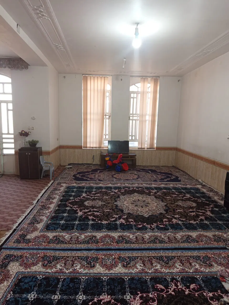 یک باب منزل مسکونی
