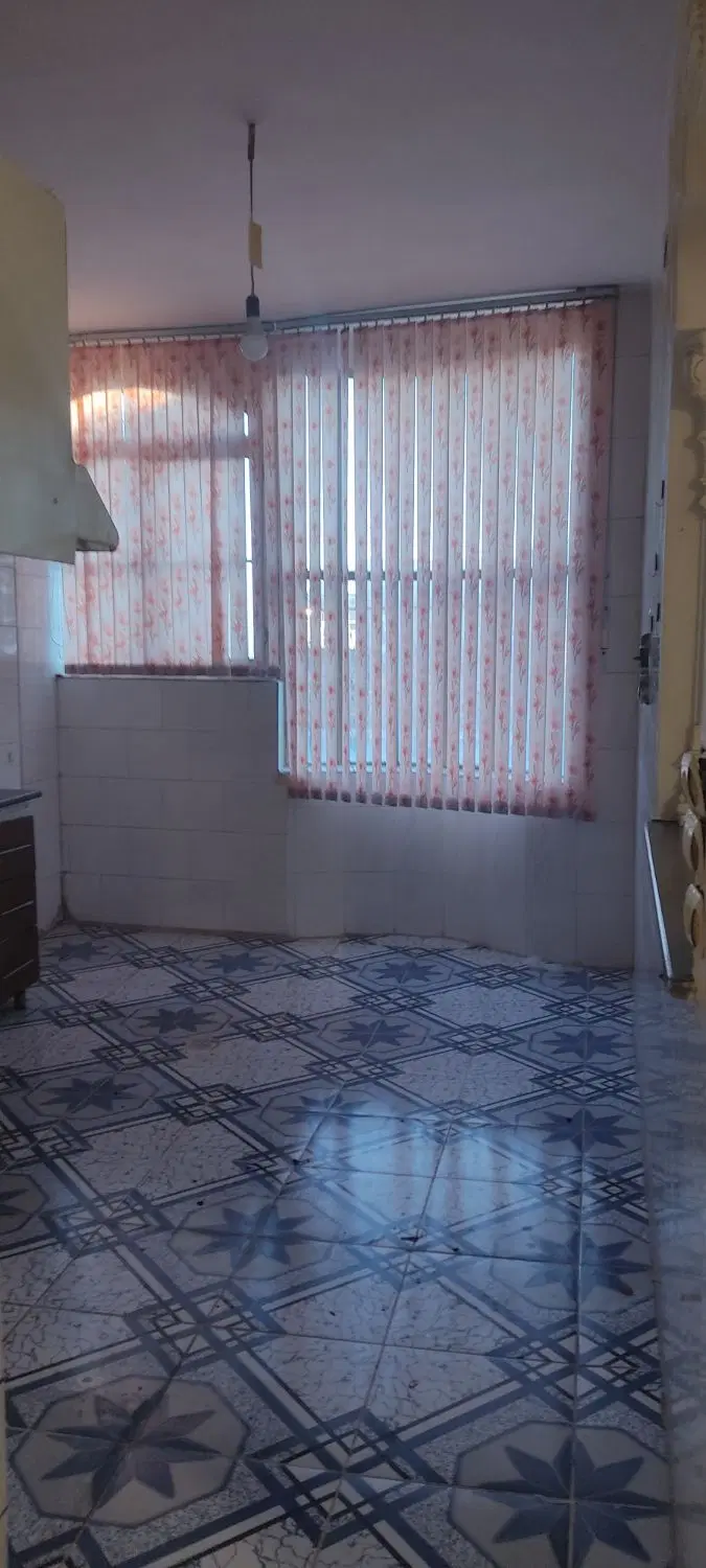 رهن و اجاره خانه واقع در طبقه اول
