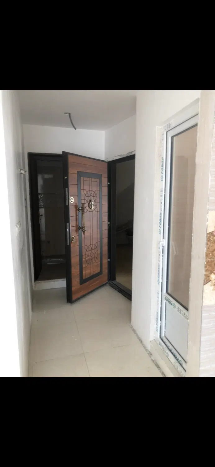 واحد 132مترسه خواب دونبش نوساز خام وکالتی