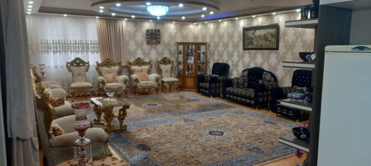 فروش آپارتمان و ویلایی