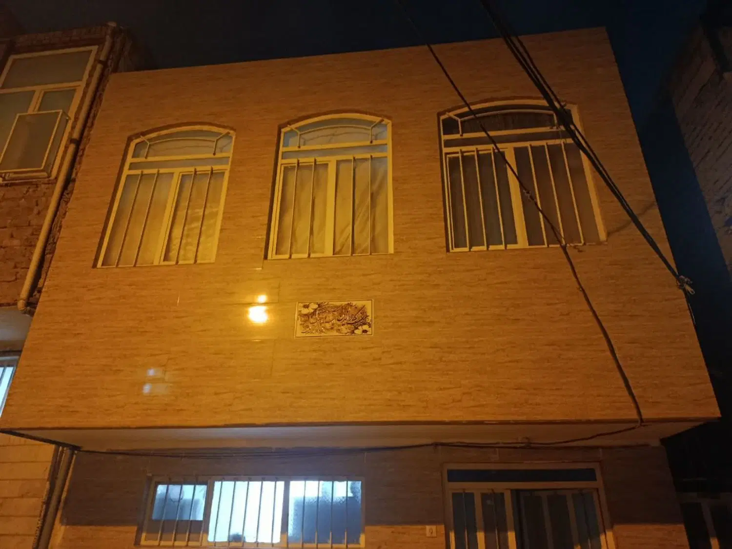 منزل مسکونی * دوطبقه