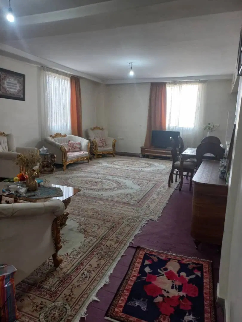 ۱۲۰ متر طبقه چهارم با اسانسور