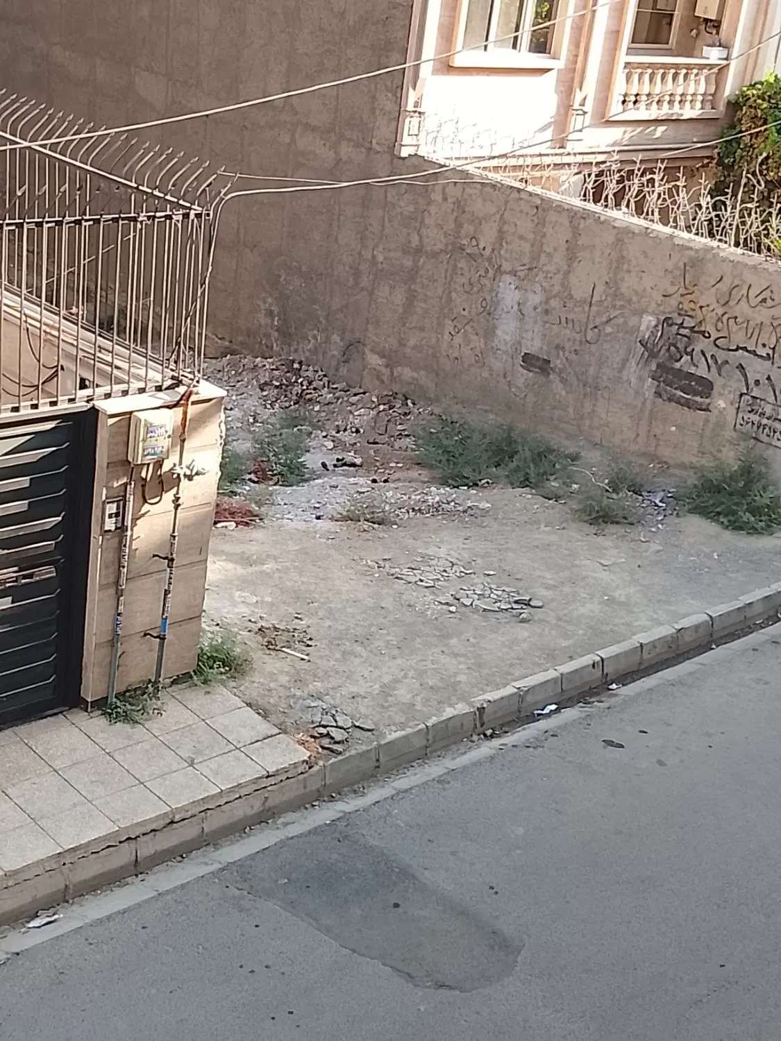زمین مسکونی 175متر جنوبی خیابان توانیر واوان