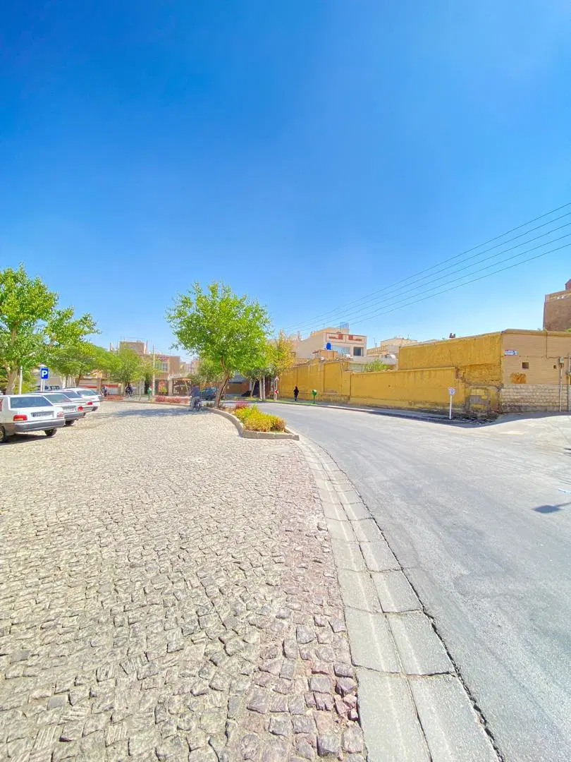ملک کلنگی ۳۰ متر بر خیابان اصلی