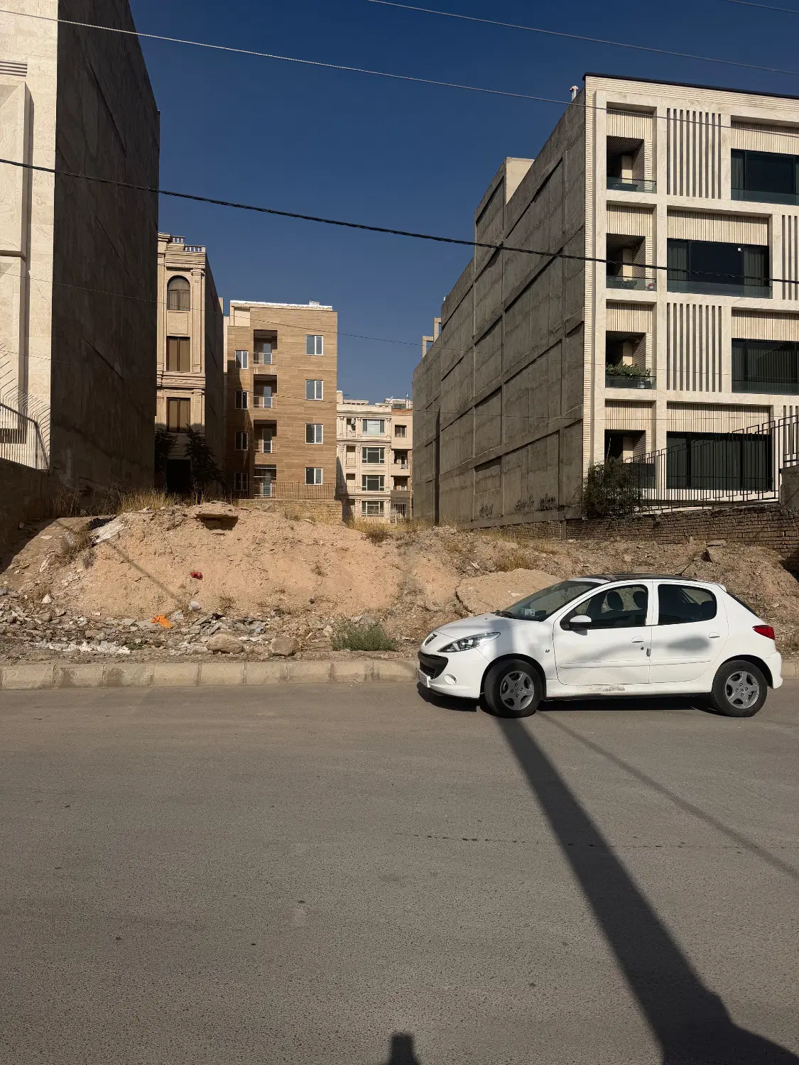 زمین مینودر ۱۶۰ متری دوکله