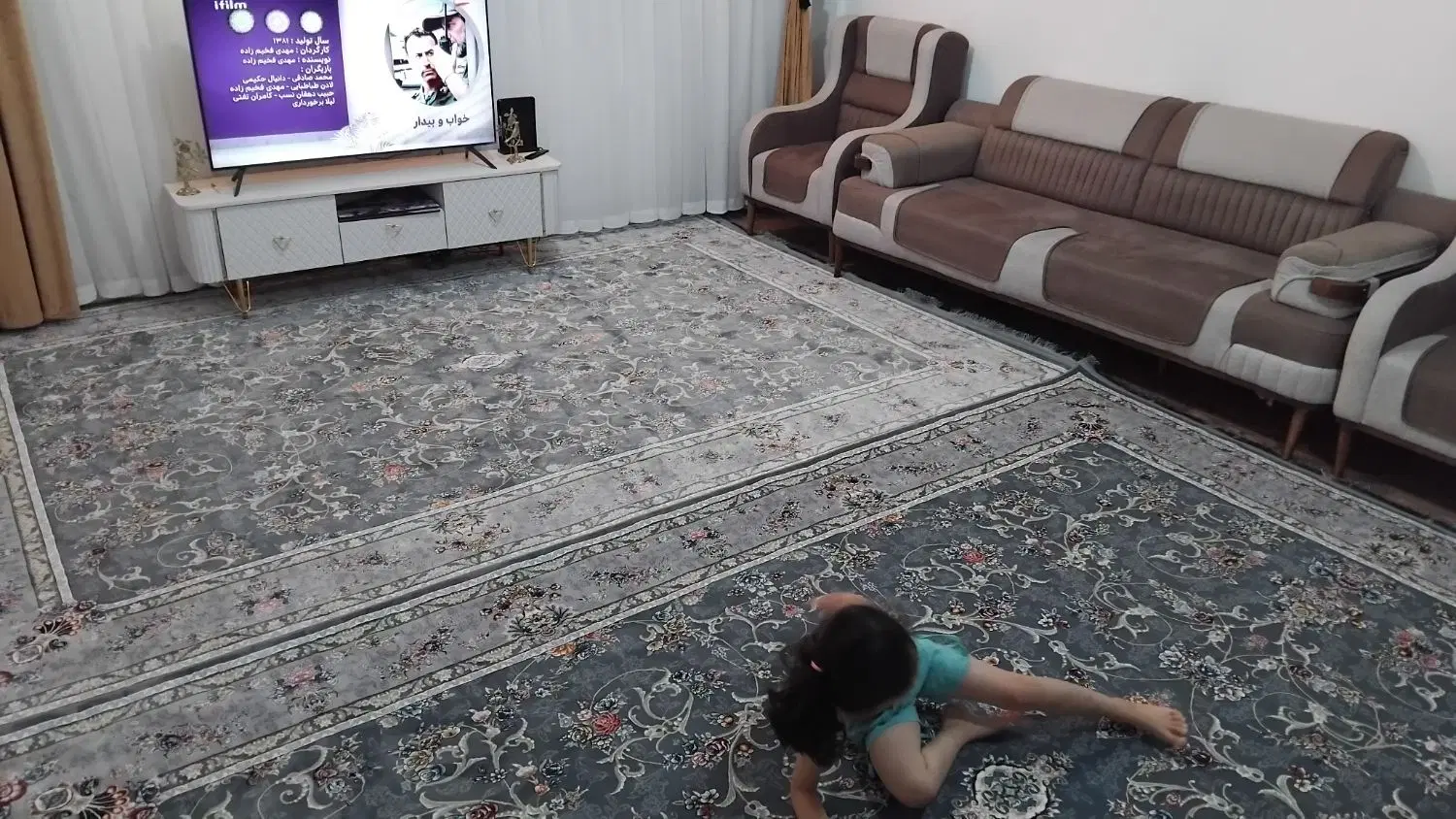 فروش آپارتمان  منبع