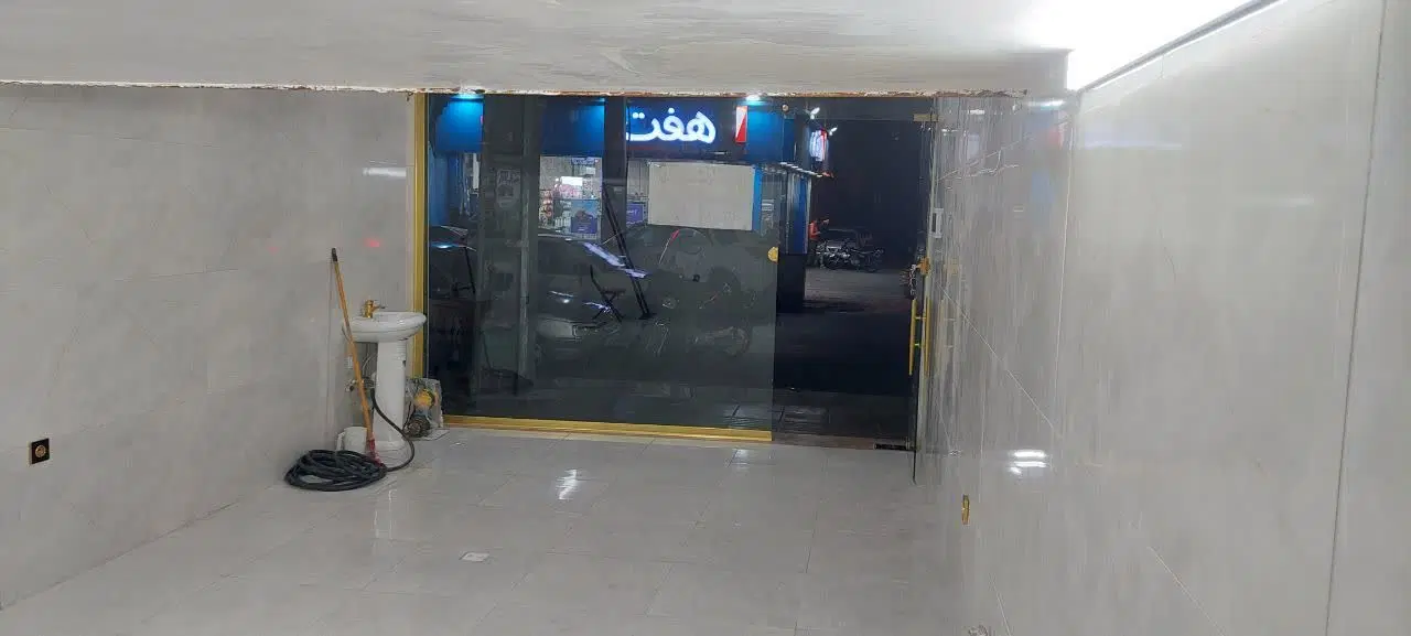 مغازه تجاری ۲۷مترکف ۱۲متر بالکن بحر خیابان اصلی