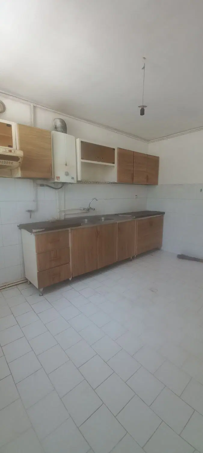خانه ویلایی مطهری گذر ۲۴ متری