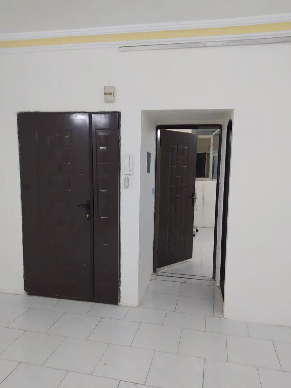 متر 75 نبش مشکینی 23