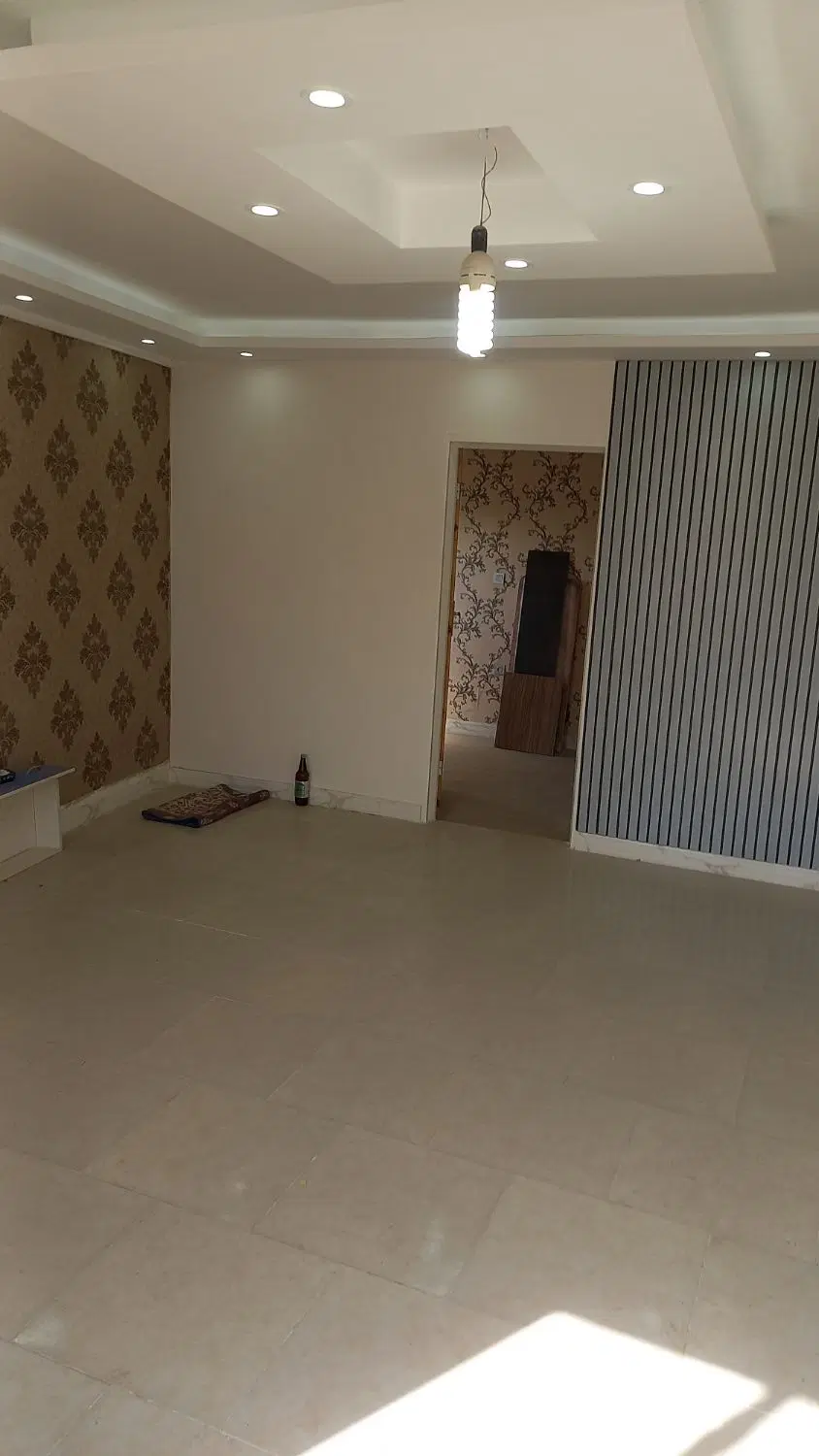 ۸۵ متر حسن آباد خیابان چشمه نزدیک به اتوبان همت