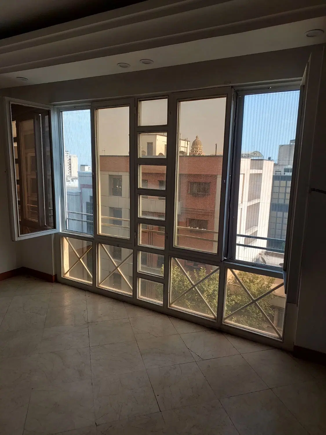 ملک کلنگی ۱۵۴ متر بر هفت متر