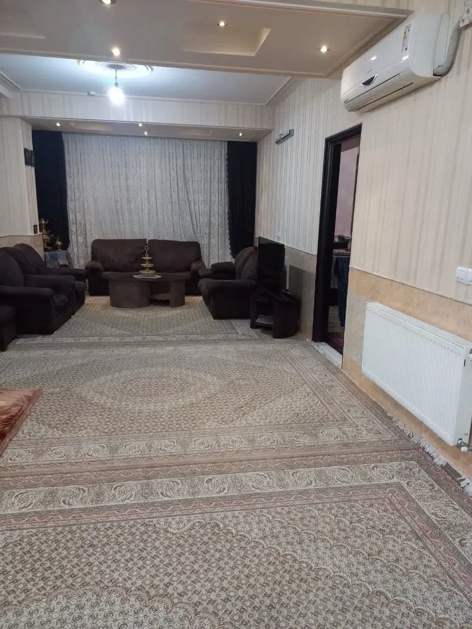 اجاره واحد در بنیاد خیابان شهید زارع
