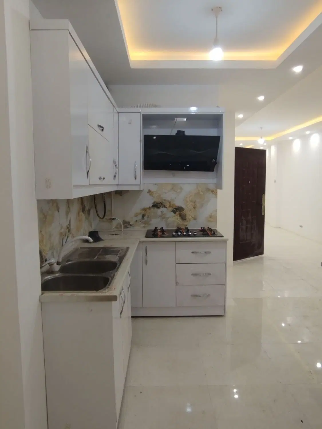 آپارتمان ۱۱۰ متری شیک و غرق نور