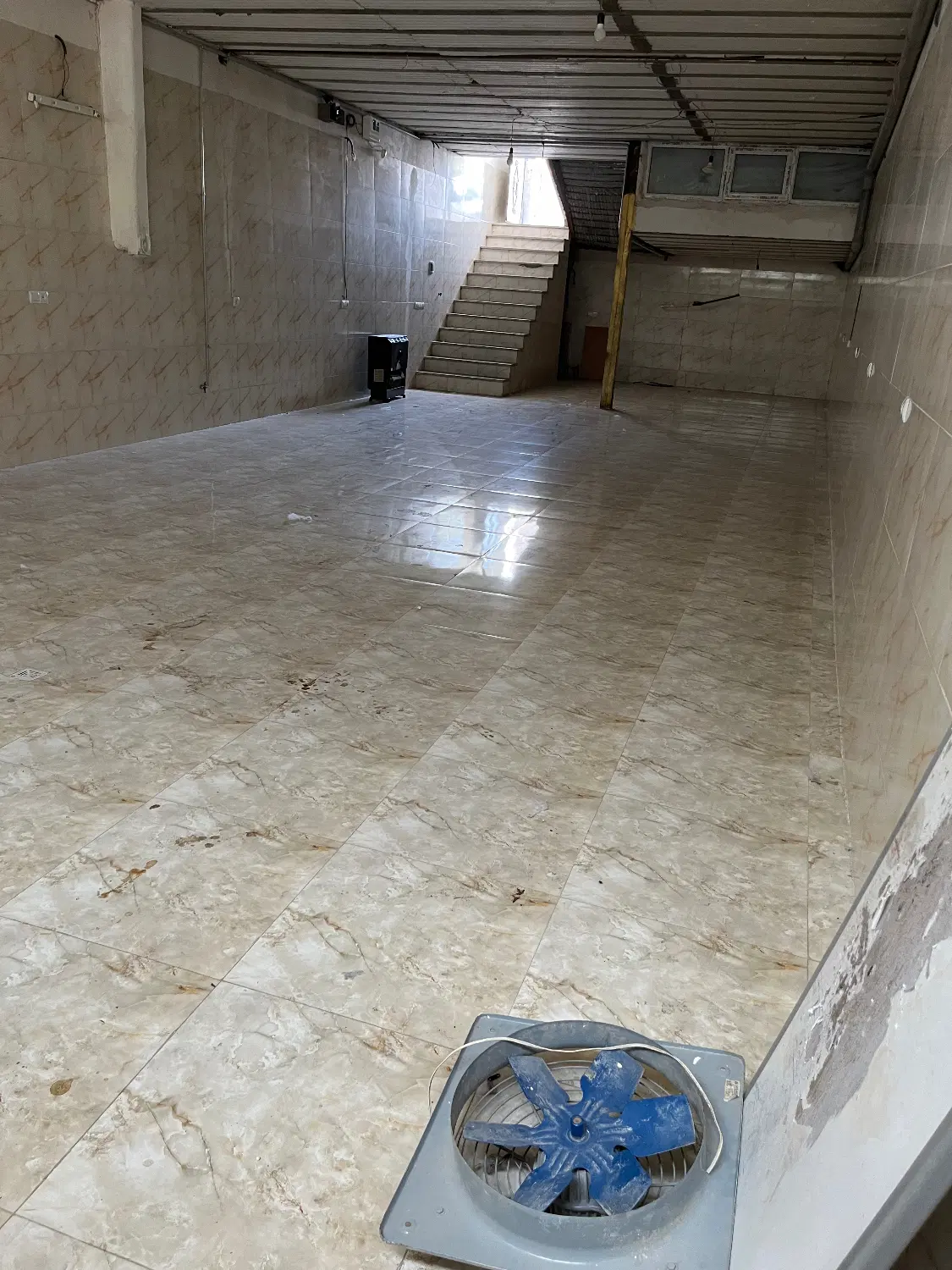 زیرزمین ۱۱۰ متری بهداشتی
