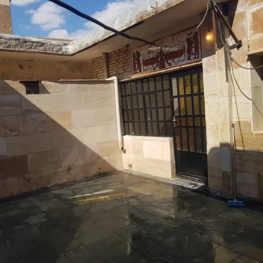 منزل بهمن ۲۲