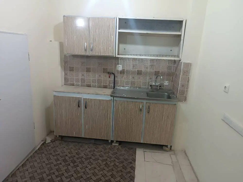 رهن و اجاره ملک مسکونی شامل دو واحد ۳۵ متری