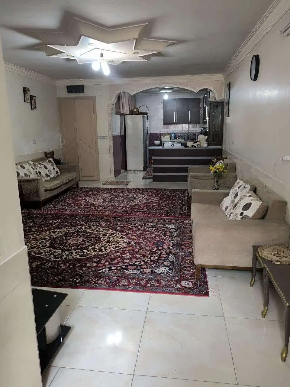اجاره خانه دو طبقه در خ ۲۴ متری دوم کوچه مخابرات