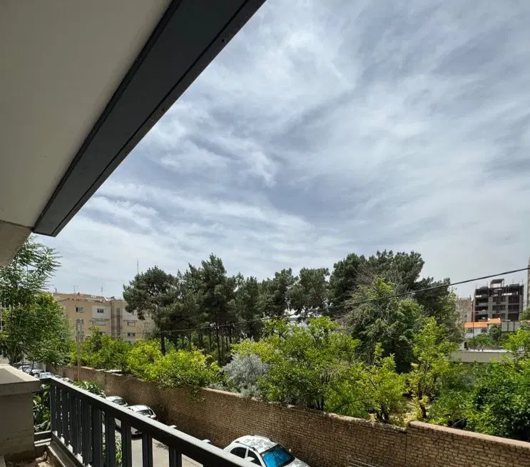 رهن و اجاره آپارتمان ۲ خواب چمران لوکیشن عالــی