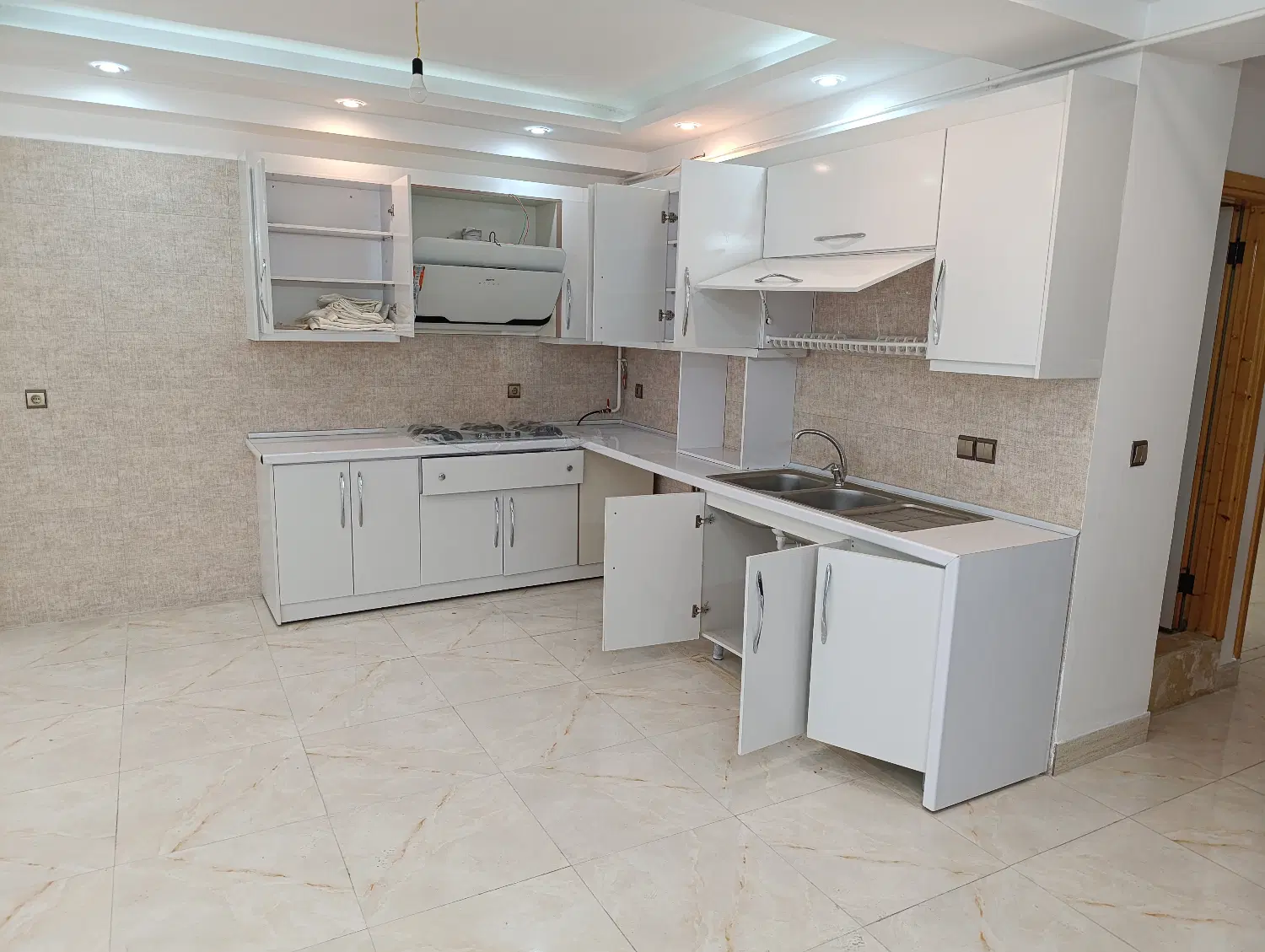 فروش سه دستگاه آپارتمان در شهر زیبای چاف