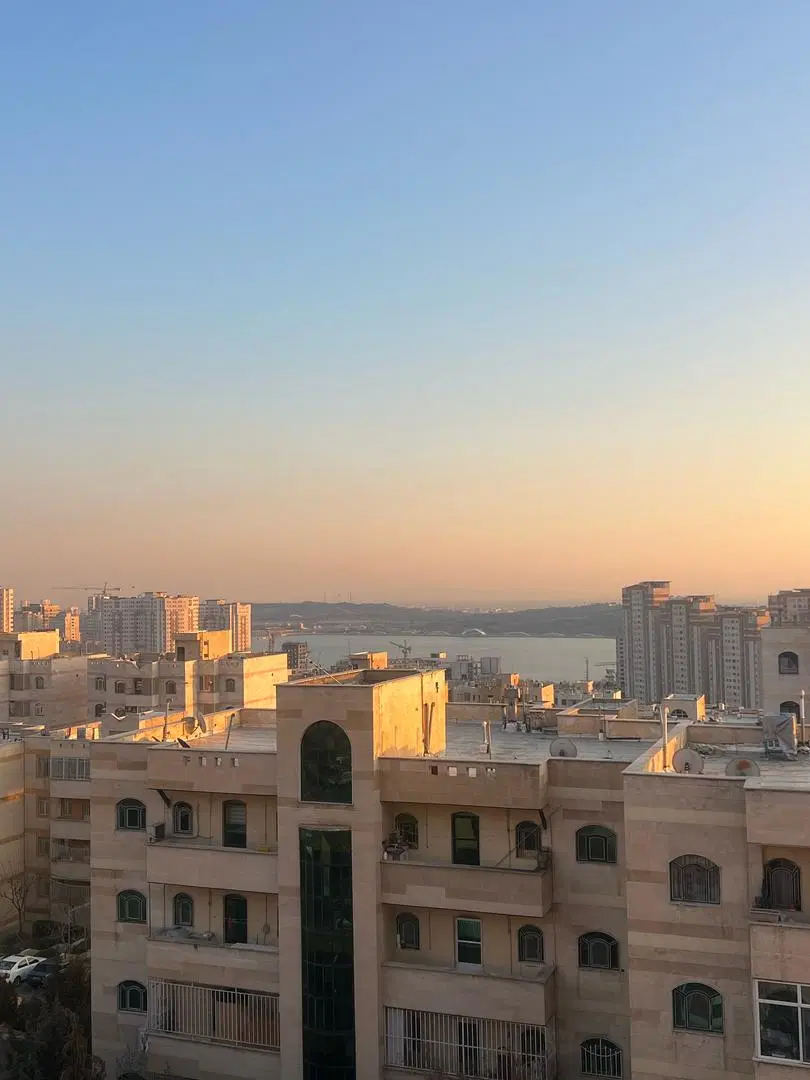 شهید باقری ۷۰متر ۲خواب ویو کامل دریاچه و چیتگر