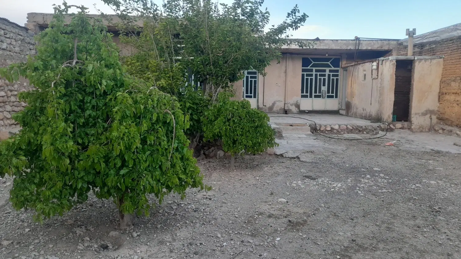 خانه کلنگی روستای سالی بزرگ