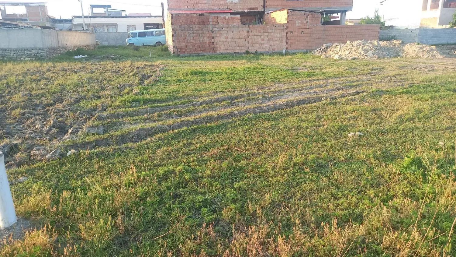 زمین مسکونی حاجی اباد