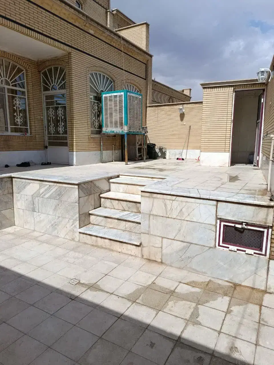 خانه 163متر دوطبقه شهر مشکات کاشان