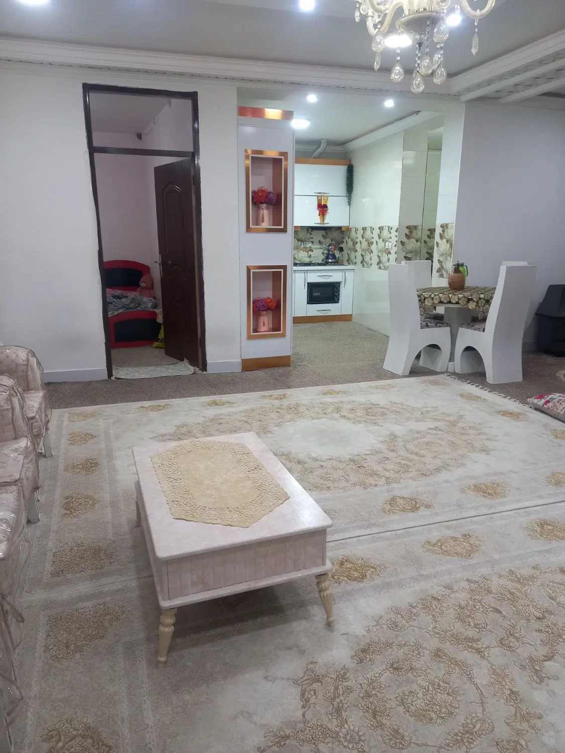 معاوضه با  خانه ایلام یا آپارتمان خوب