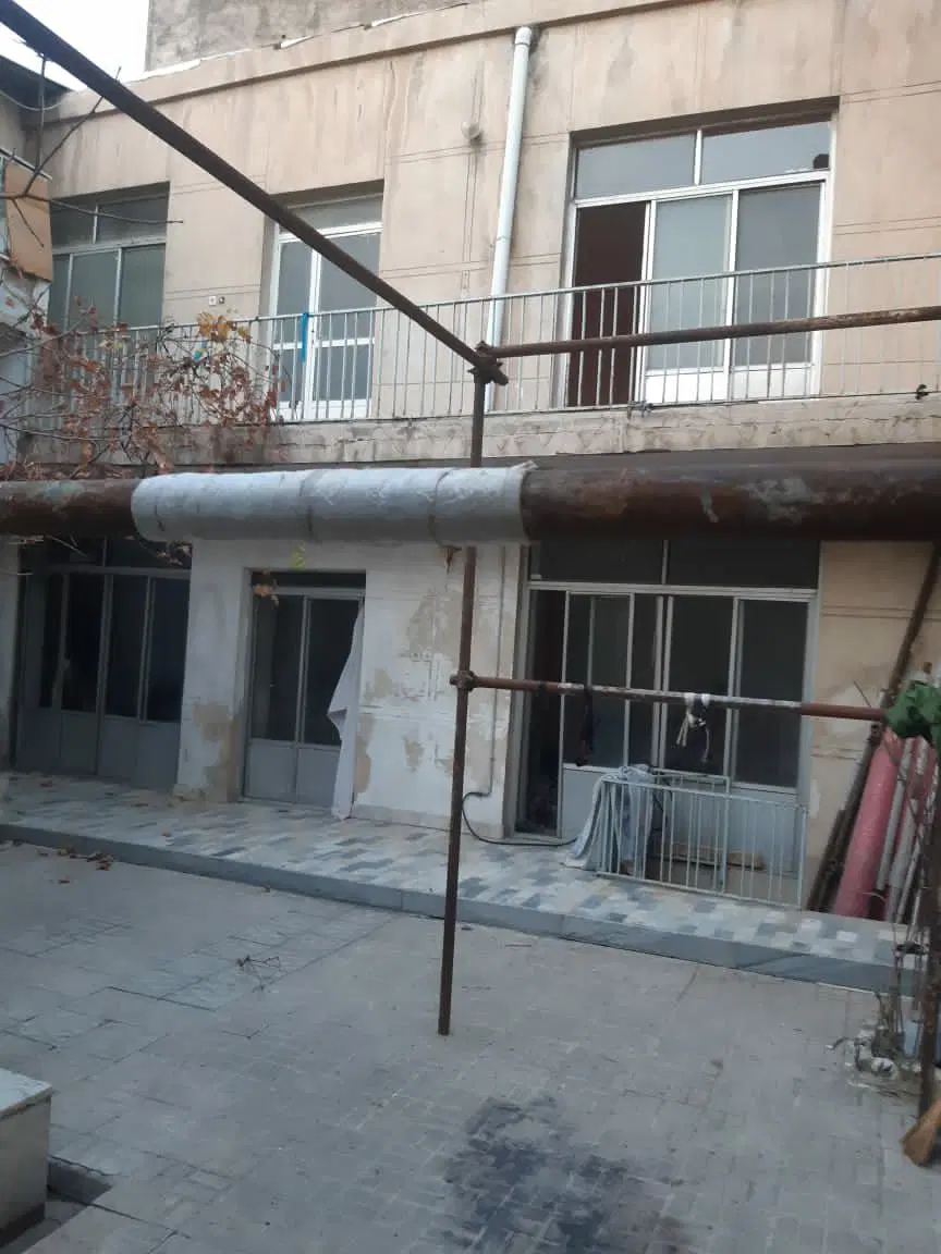 خانه کلنگی دو طبقه مجزا هم کار هم سکونت