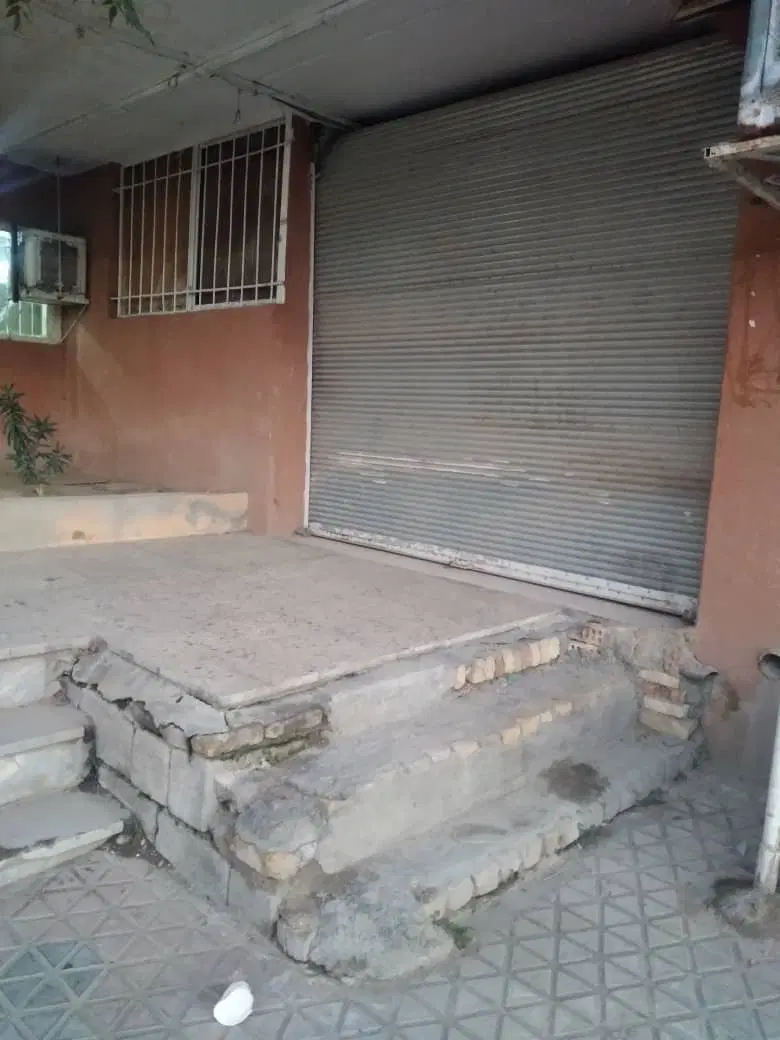 مغازه ۲۴ متری ۳ در ۸ متر برای اجاره یا فروش