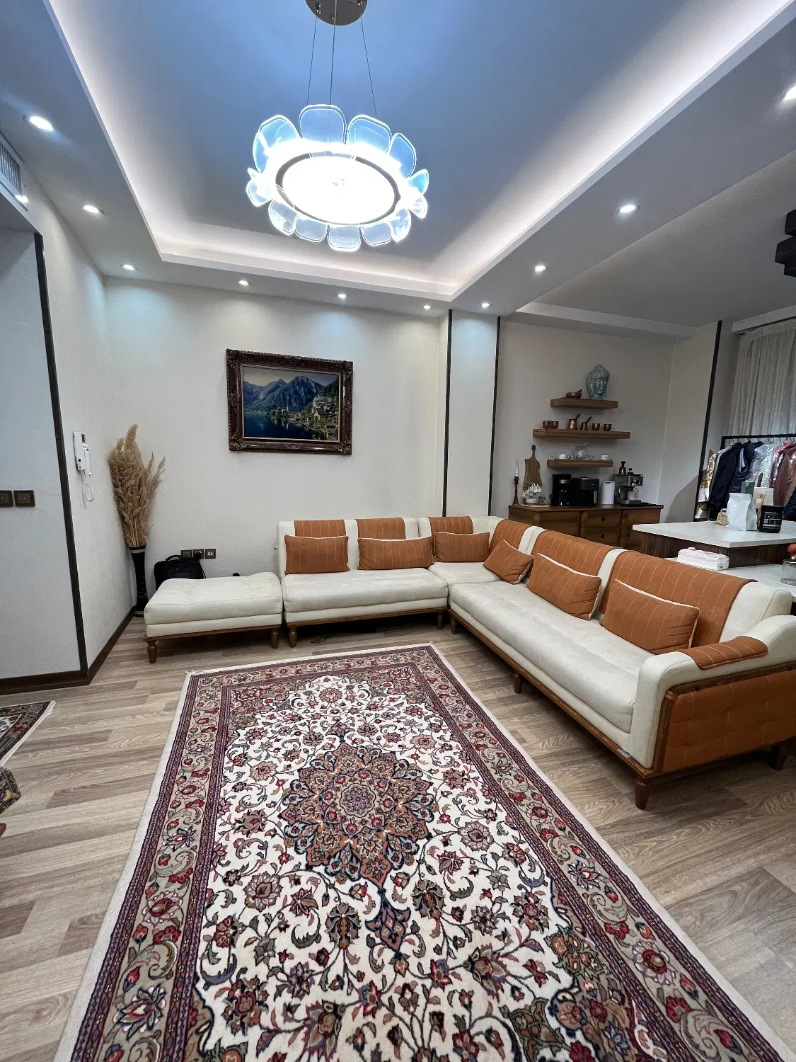 اجاره واحد ۵۱ متری شارق