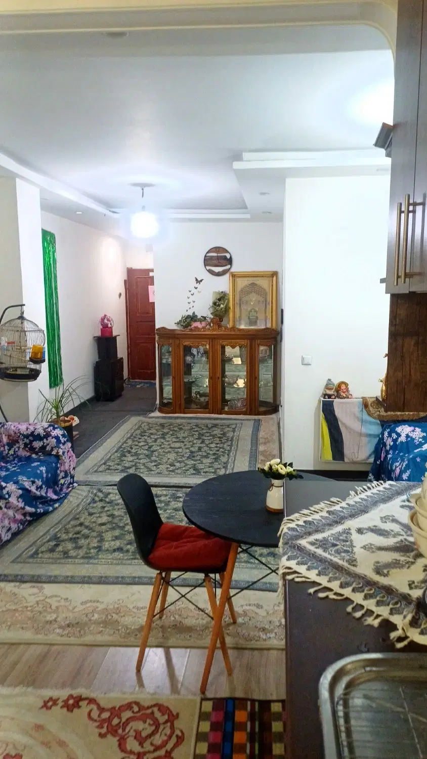 خانه فلکه پنجم  خوش مکان ۶۲.۵متری   سند  تک برگی