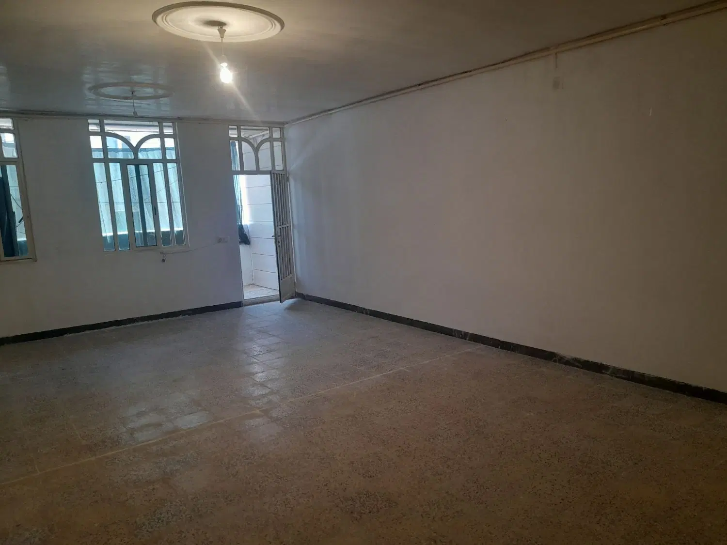 خانه مسکونی طبقه اول