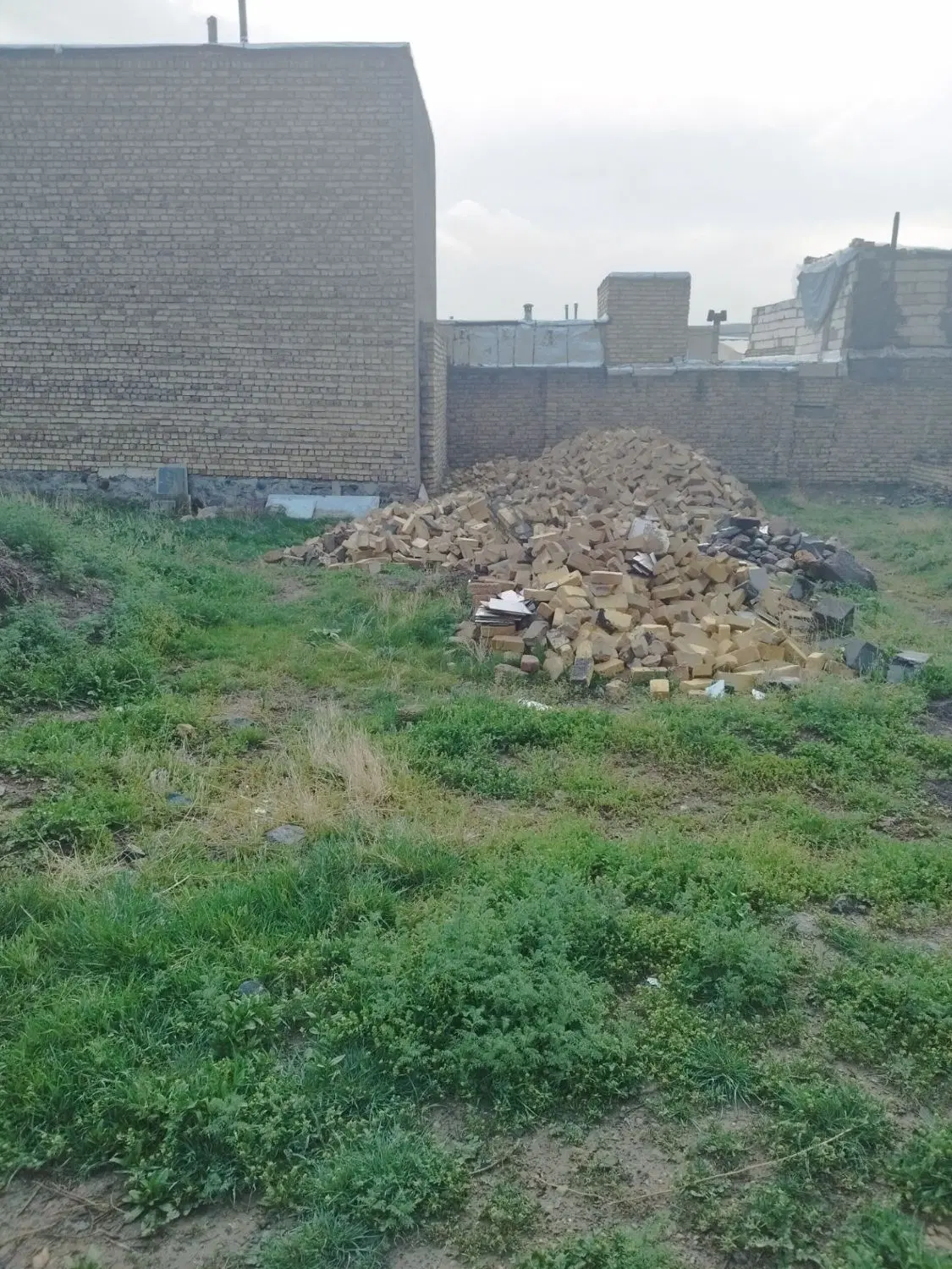 زمین کوی وحدت مناسب