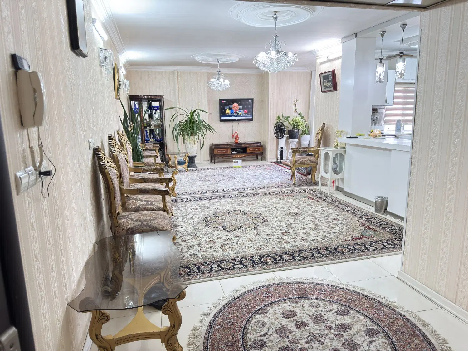 .  فروش آپارتمان 90 متر - طبقه 3  -  امامیه  ۶۱