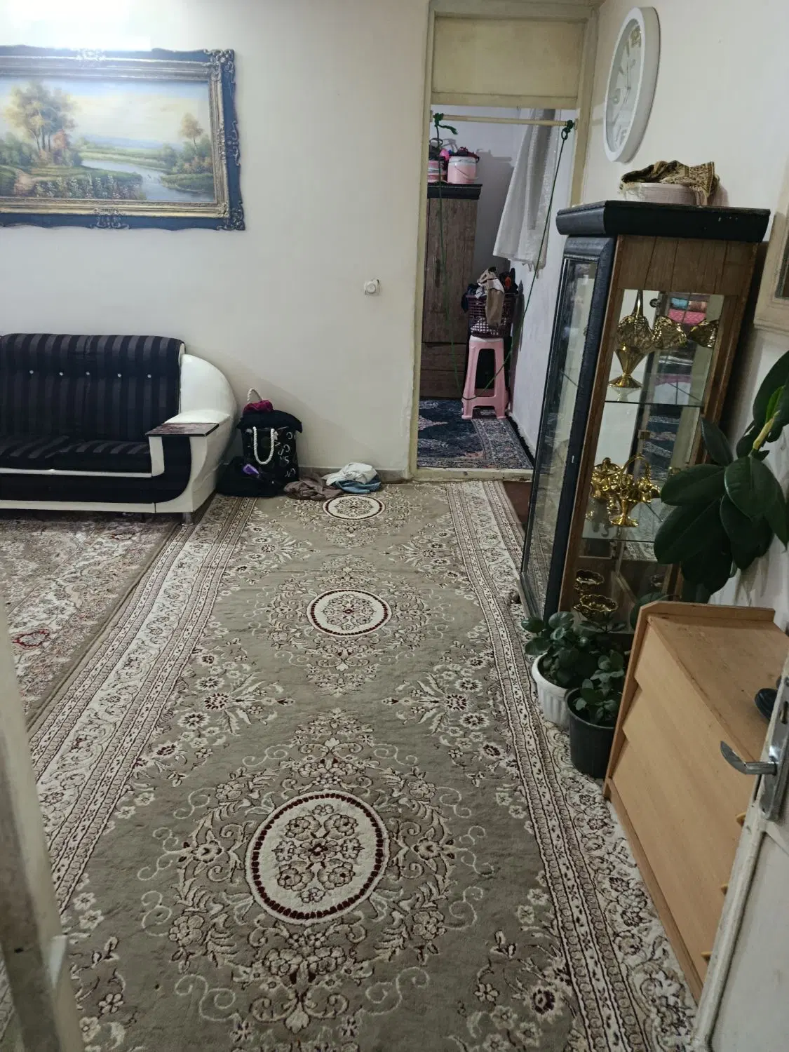 منزل مسکونی با سند شش دانگ تک برگ