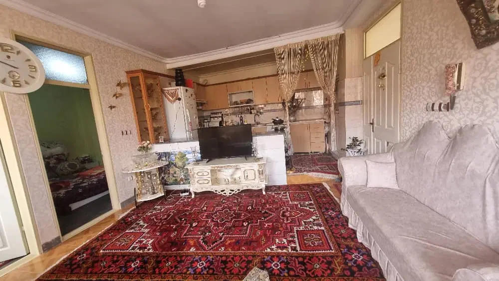 آپارتمان سند شش دانگ شهرک ارم کوی المهدی بر خیابان