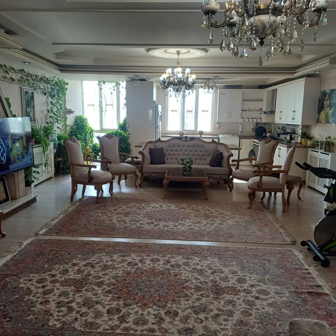 ۱۰۵ متر مرزداران