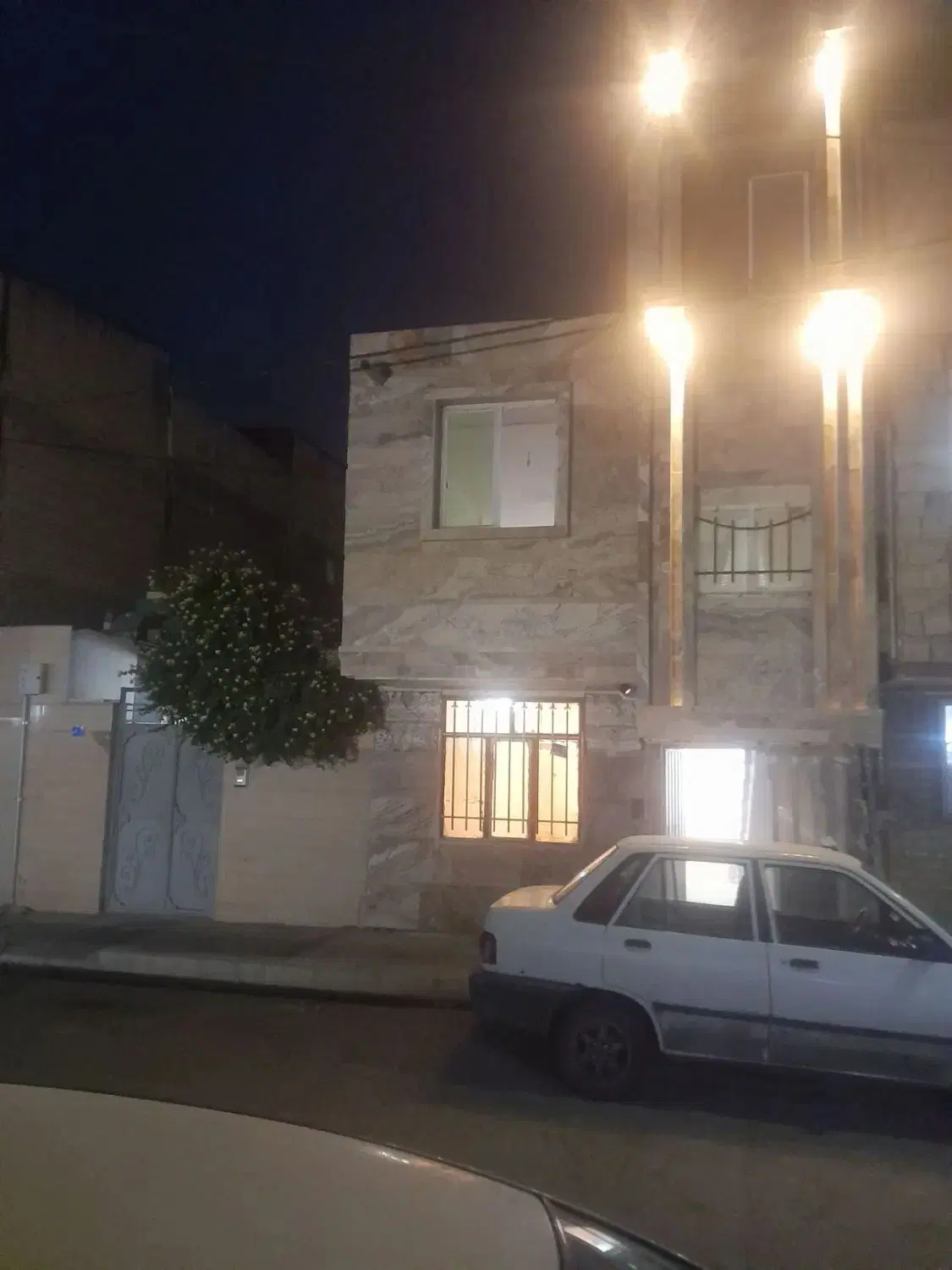 دو طبقه یکجا فروشی