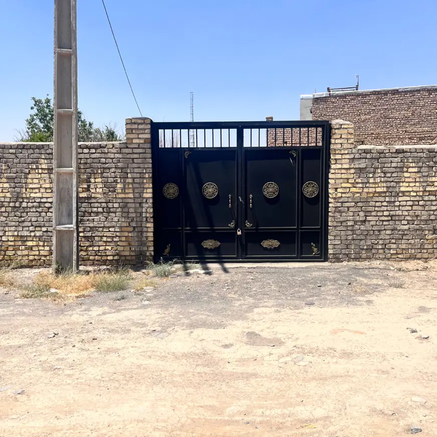 ۵۲۰متر چهار دیواری طرمزد