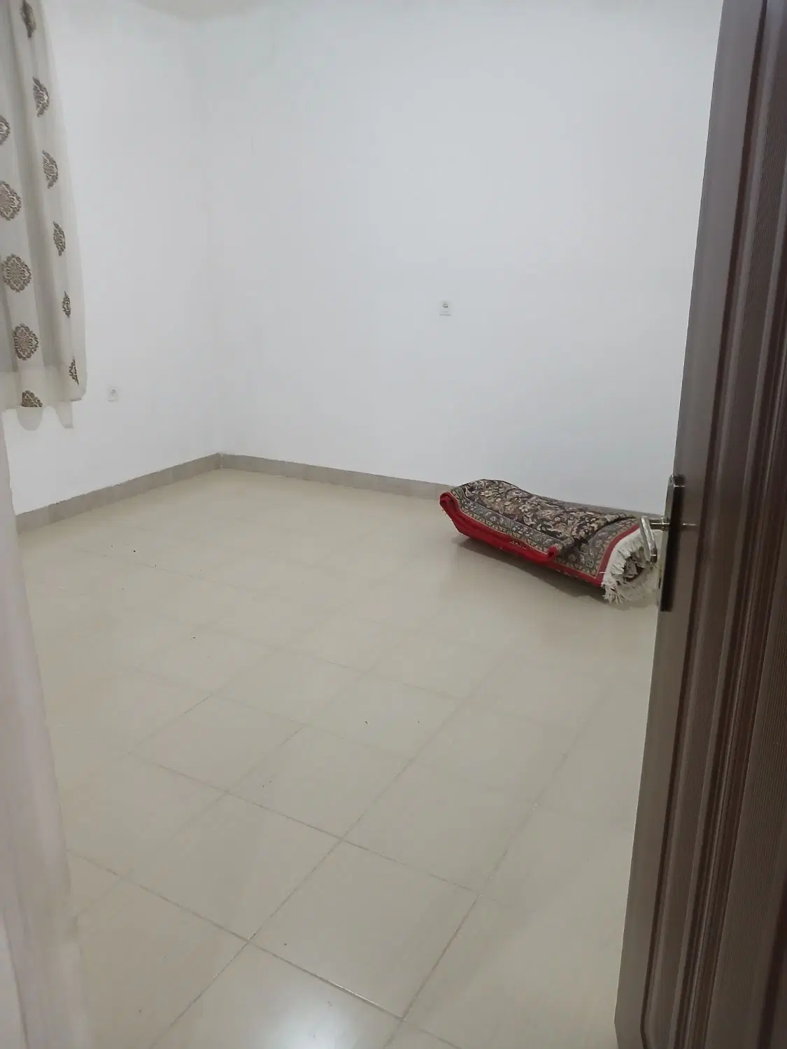اجاره منزل ۱۱۰ متری  و ۵۰متر حیاط