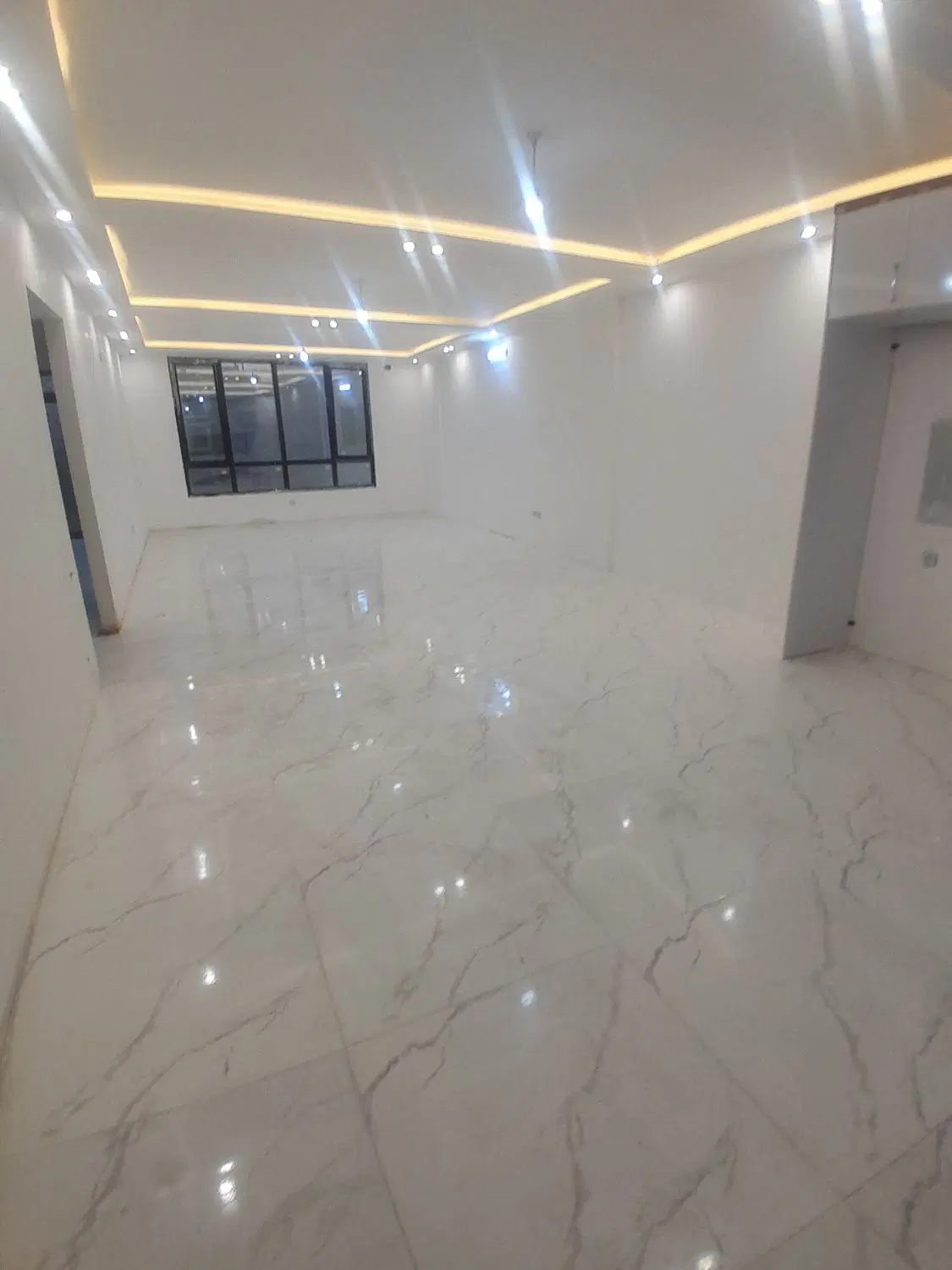 ۹۵ متر دو خواب صفر منزل اباد