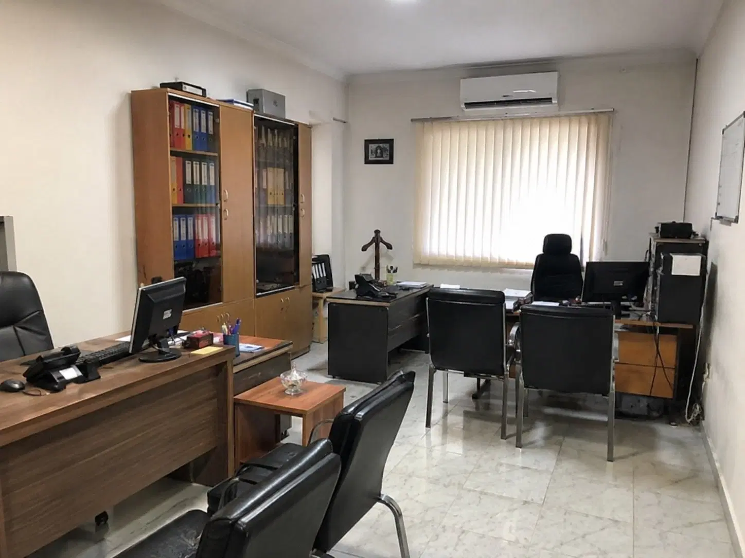۱۲۰ واحد اداری _بهمنیار_  موارد مشابه موجوده