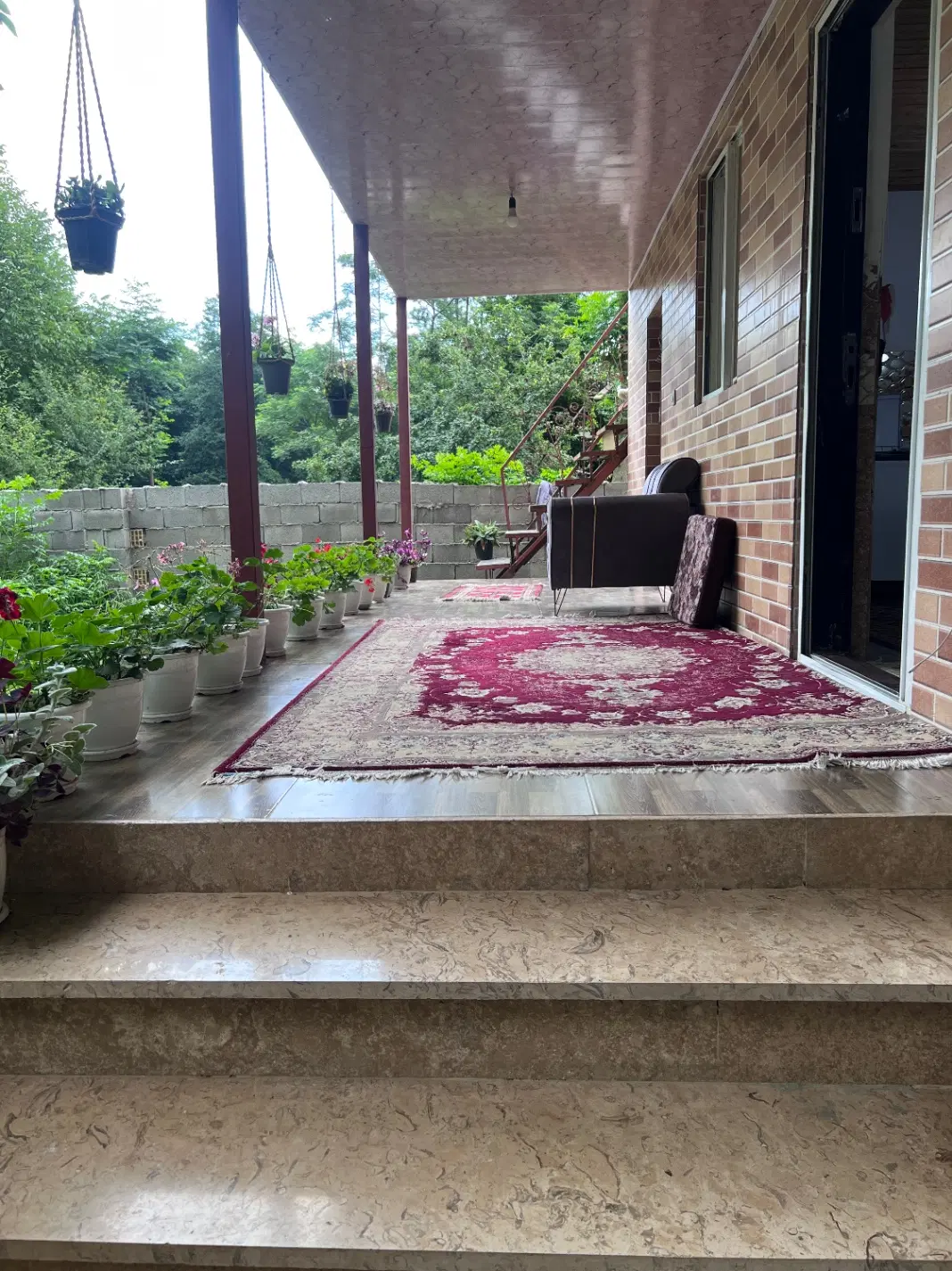 ویلا جنگلی دوطبقه دربست با امکانات کامل