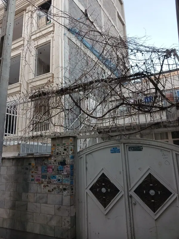 فروشی خانه مسکونی  ملک کلنگی ویلایی خیابون کرمانی
