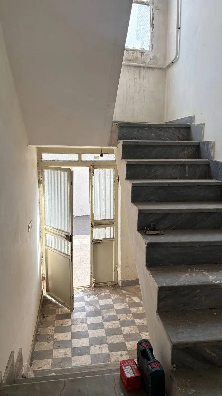 ‌ملک زمینی 131 متری خیابان امام